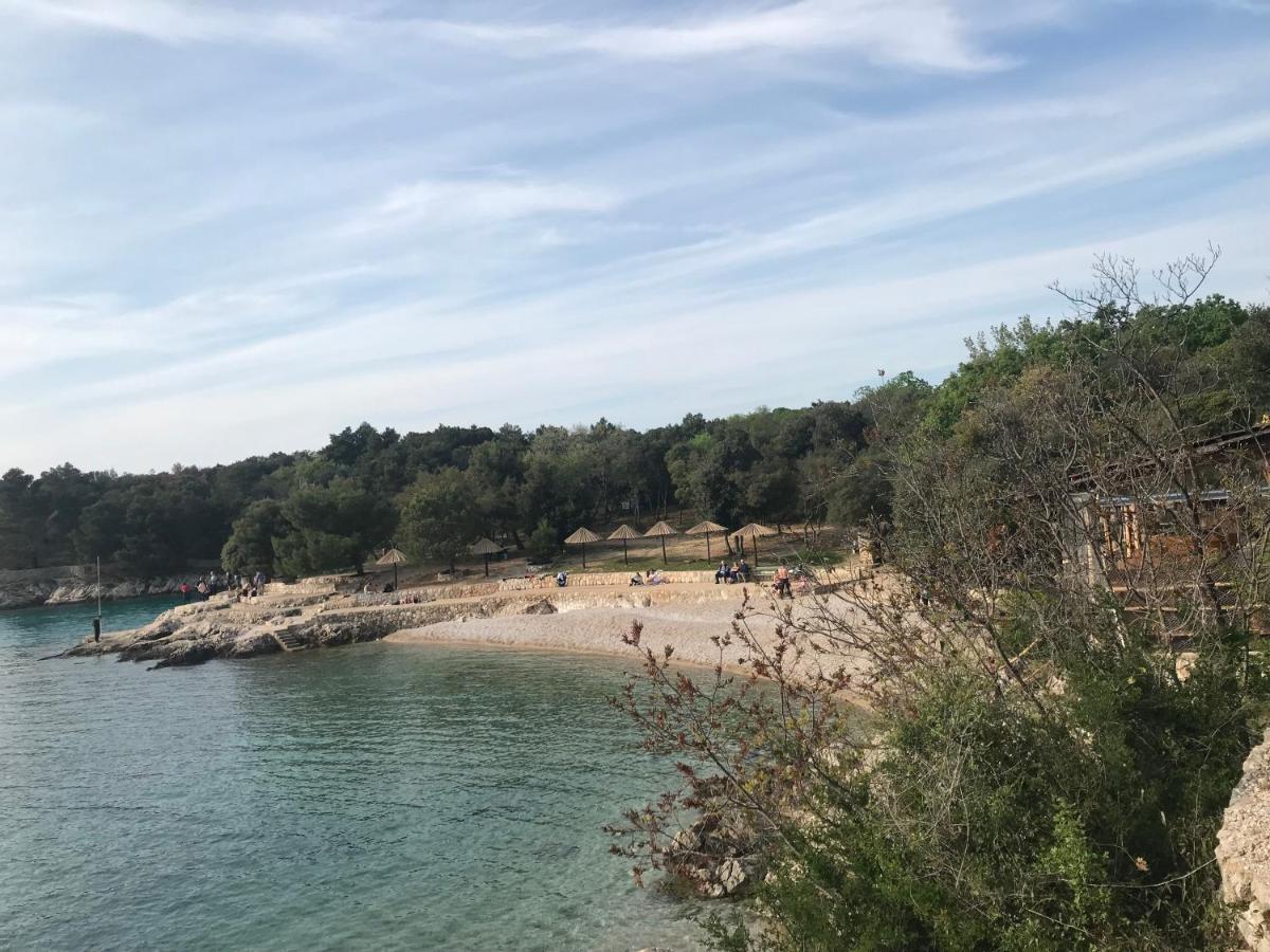 Krk Apartmani Pepina Pinezići Buitenkant foto