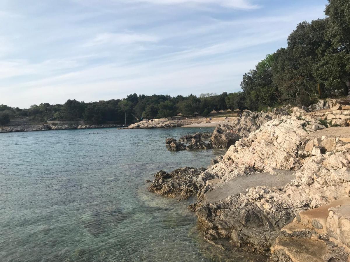 Krk Apartmani Pepina Pinezići Buitenkant foto