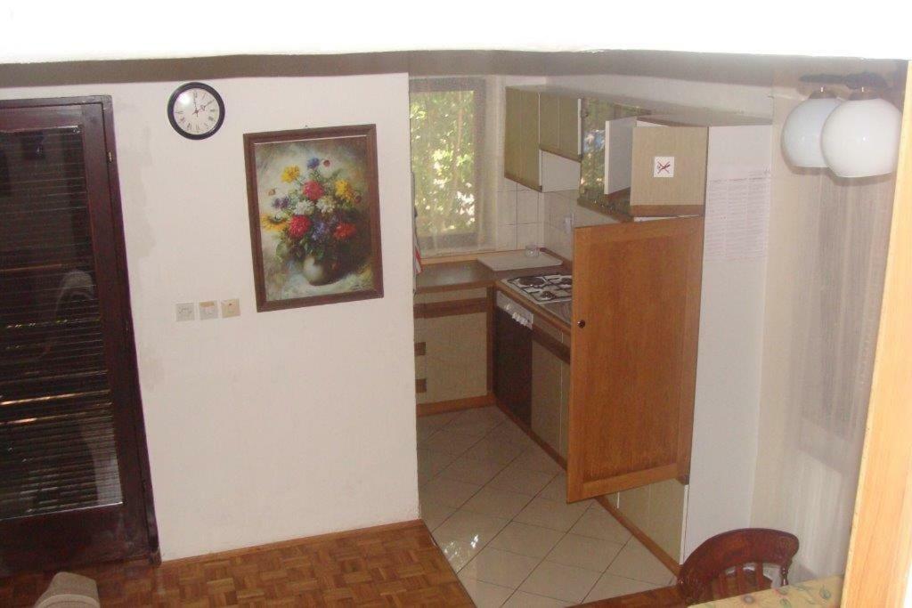 Krk Apartmani Pepina Pinezići Buitenkant foto