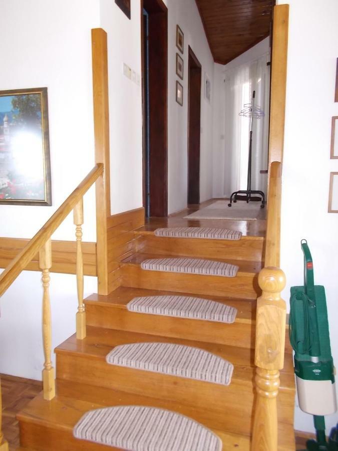 Krk Apartmani Pepina Pinezići Buitenkant foto
