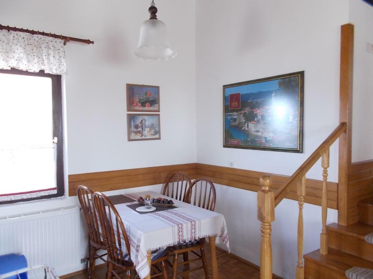 Krk Apartmani Pepina Pinezići Buitenkant foto